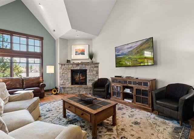 Property at 6 Obrien Ave, Whitefish, MT 59937, 3 beds, 2 baths
