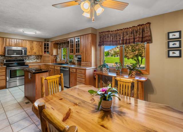 Property at 5489 Sahara Ct, Helena, MT 59602, 3 beds, 2 baths