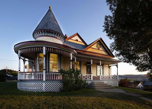 Property at 507 S Montgomery St, Philipsburg, MT 59858, 3 beds, 3 baths