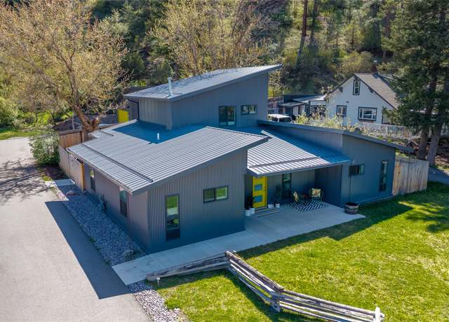 Property at 2006 Raymond Ave, Missoula, MT 59802, 4 beds, 2.5 baths