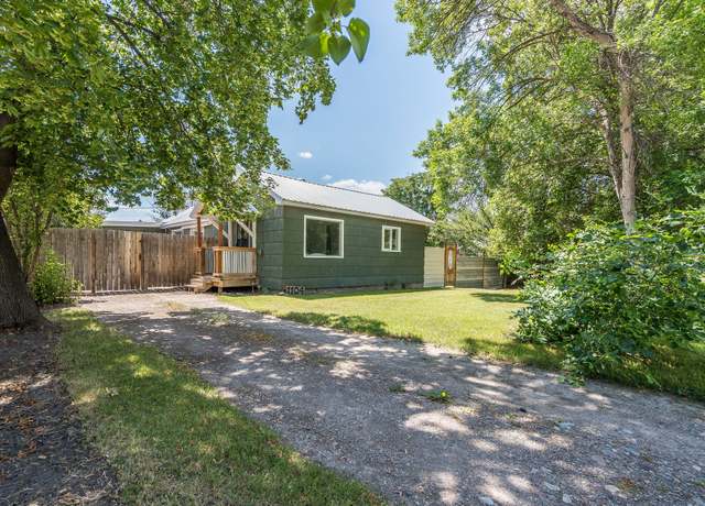 Property at 1104 6th St W, Kalispell, MT 59901, 4 beds, 2 baths