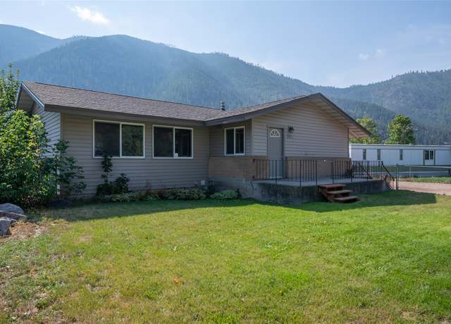 Property at 257 Montana Ave, Missoula, MT 59802, 4 beds, 2 baths