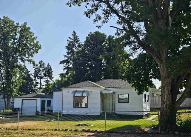 Property at 700 N 6th St, Hamilton, MT 59840, 2 beds, 1 bath
