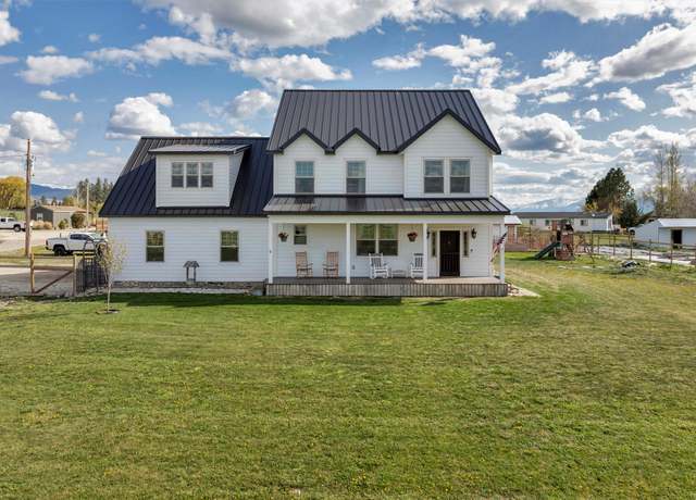 Property at 685 Hollibaugh Rd, Stevensville, MT 59870, 4 beds, 3.5 baths