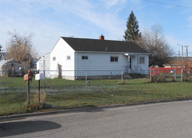 Property at 1426 2nd Ave NW, Great Falls, MT 59404, 3 beds, 2 baths