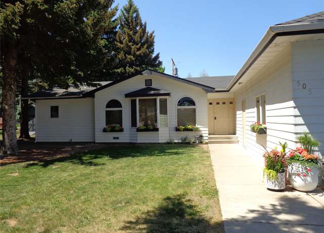 Property at 505 Bayview Dr, Polson, MT 59860, 3 beds, 2 baths