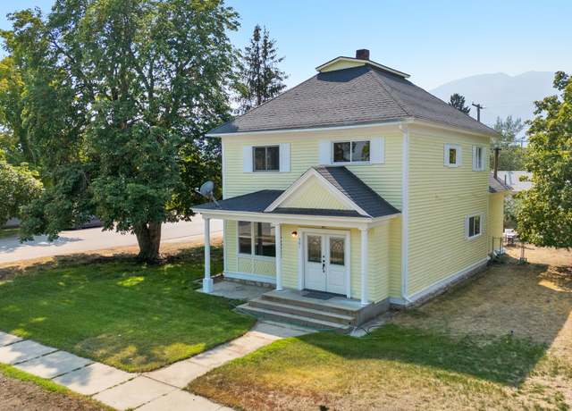 Property at 301 N 5th St, Hamilton, MT 59840, 4 beds, 3 baths