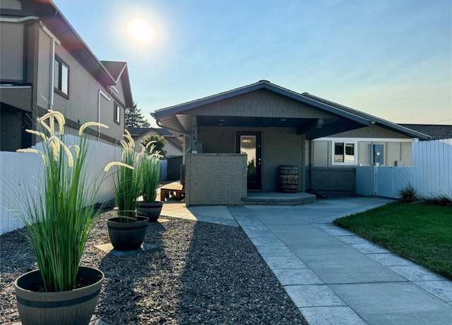 Property at 565 S Johnson St, Missoula, MT 59801, 4 beds, 2 baths