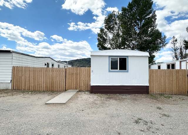 Property at 1736 Longfellow St #3, Butte, MT 59701, 2 beds, 1 bath