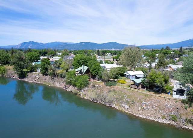 Property at 207 & 209 Oak Ln Unit & 409 S Hubbard St, Plains, MT 59859, 4 beds, 5 baths