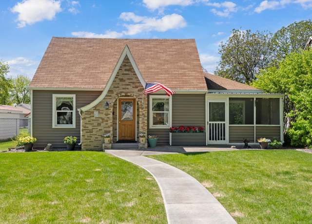 Property at 690 1st Ave, Kalispell, MT 59901, 3 beds, 2 baths