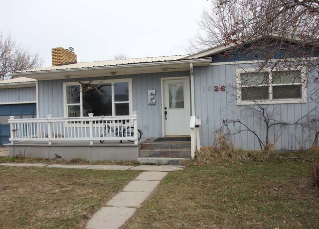 Property at 1626 W Central Ave, Missoula, MT 59801, 4 beds, 1.5 baths