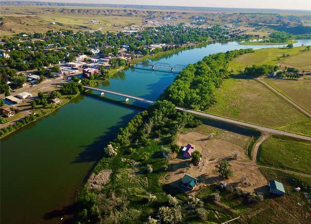Property at 2520 Montana Hwy 80, Fort Benton, MT 59442, 2 beds, 1.5 baths