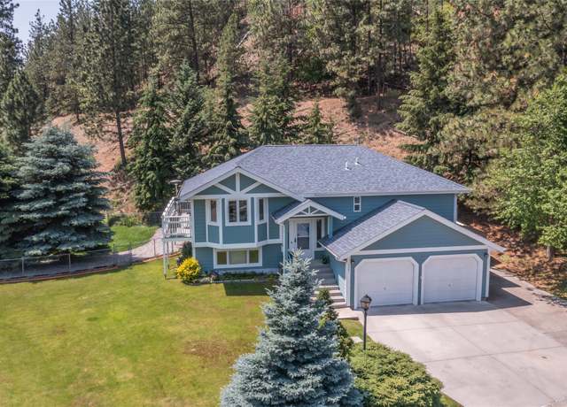 Property at 2201 Greenough Ct W, Missoula, MT 59802, 4 beds, 3 baths
