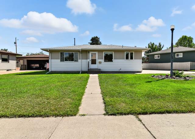 Property at 310 Carol Dr, Great Falls, MT 59405, 5 beds, 1 bath