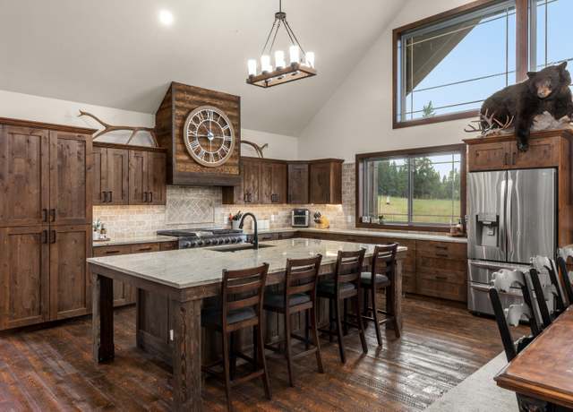 Property at 216 Jade Ln, Kalispell, MT 59901, 6 beds, 2.5 baths