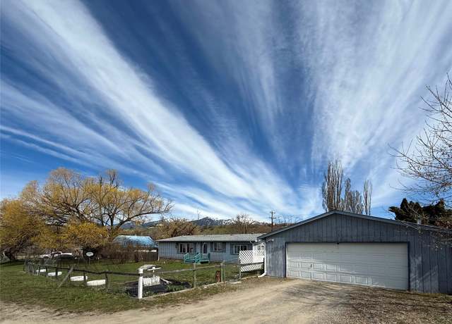 Property at 312 6th Ave E, Eureka, MT 59917, 3 beds, 2 baths