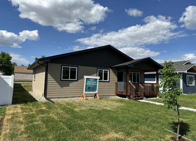 Property at 1305 3rd Ave S, Great Falls, MT 59405, 3 beds, 2 baths