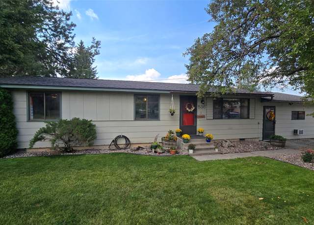 Property at 536 W Arizona St, Kalispell, MT 59901, 3 beds, 1 bath