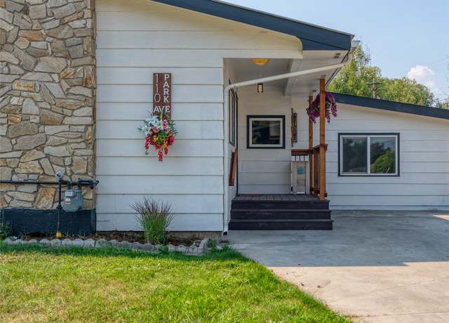 Property at 110 Park Ave, Kalispell, MT 59901, 4 beds, 3 baths