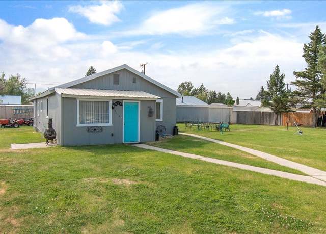 Property at 1116 Oregon St, Deer Lodge, MT 59722, 3 beds, 1 bath
