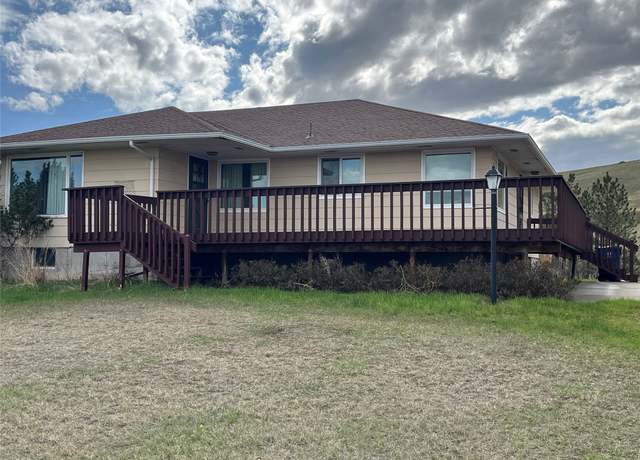 Property at 3900 Huckleberry Dr, Great Falls, MT 59404, 3 beds, 1.5 baths