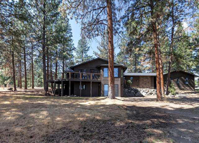 Property at 215 Hilltop Dr, Hamilton, MT 59840, 3 beds, 3 baths