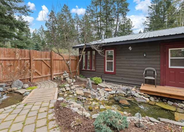 Property at 976 2nd St, Columbia Falls, MT 59912, 2 beds, 2 baths