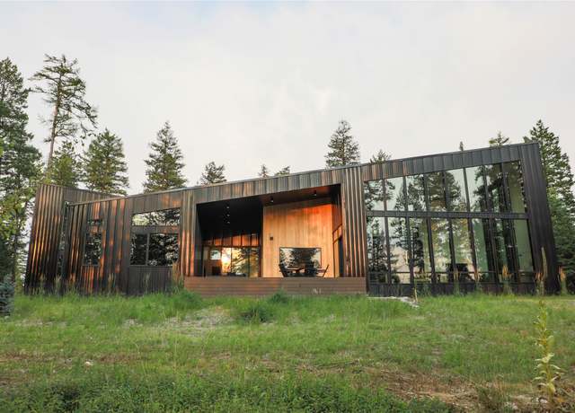 Property at 1112 Whitefish Village Dr, Whitefish, MT 59937, 4 beds, 3.5 baths
