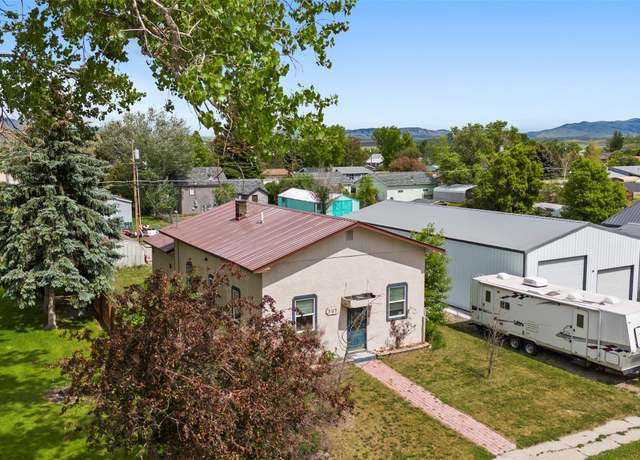 Property at 305 S Cedar St, Townsend, MT 59644, 3 beds, 2 baths