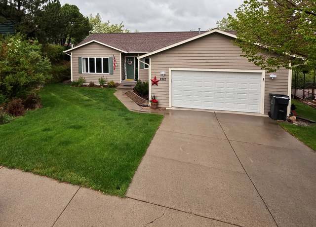 Property at 2512 South Ridge Dr, Helena, MT 59601, 5 beds, 3 baths