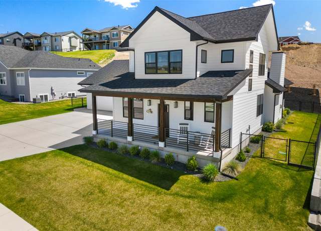 Property at 7038 Max Dr, Missoula, MT 59803, 4 beds, 2.5 baths