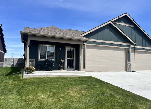 Property at 815 Foxglove Dr, Kalispell, MT 59901, 3 beds, 2 baths