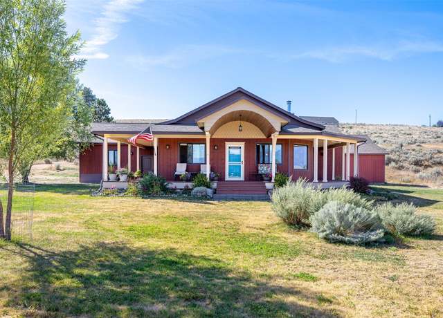 Property at 2305 Kelsey Ln, Stevensville, MT 59870, 3 beds, 2 baths