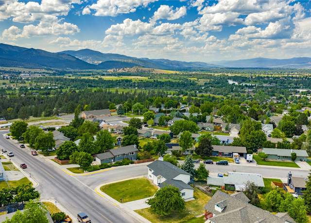 Property at 2424 55th St, Missoula, MT 59803, 4 beds, 2 baths