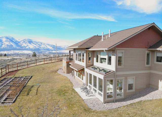 Property at 135 Gatling Ct, Florence, MT 59833, 3 beds, 3 baths