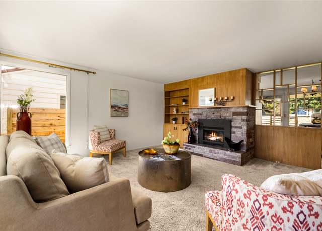 Property at 1120 8th Ave E, Kalispell, MT 59901, 3 beds, 1 bath