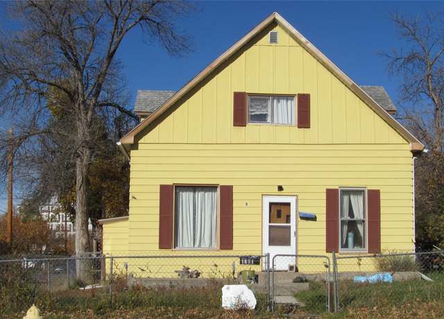 Property at 1701 7th Ave N, Great Falls, MT 59401, 3 beds, 1 bath