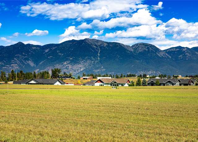 Property at 212 Holbrook Dr, Kalispell, MT 59901