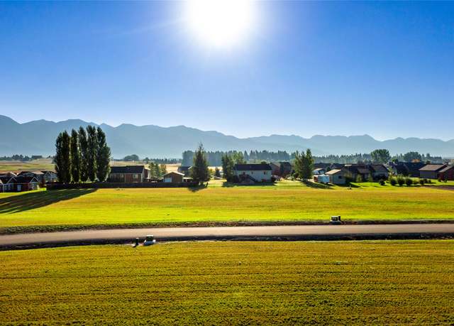 Property at 446 Charlotte Peak Dr, Kalispell, MT 59901