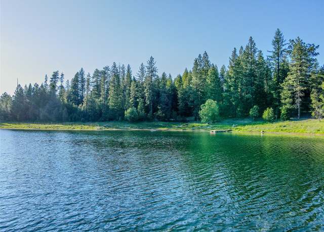 Property at 1429 Schoolhouse Lake Rd, Troy, MT 59935, 5 beds, 2.5 baths