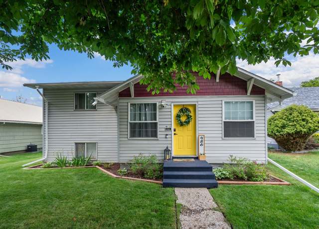 Property at 486 1st Ave, Kalispell, MT 59901, 3 beds, 2 baths
