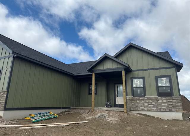 Property at 26 Granite Hill Ln, Great Falls, MT 59405, 4 beds, 2 baths