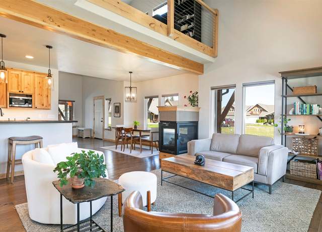 Property at 10 Lone Pine Trl, Hamilton, MT 59840, 3 beds, 2.5 baths