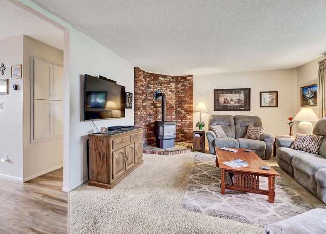 Property at 2502 Heritage Dr, Helena, MT 59601, 3 beds, 1.5 baths