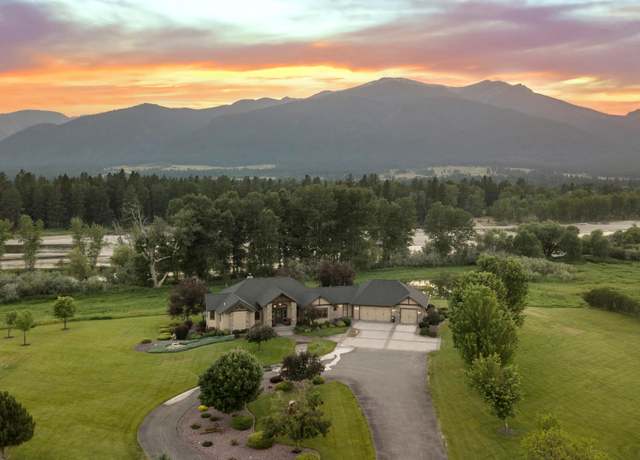 Property at 3707 Eastside Hwy Hwy, Stevensville, MT 59870, 4 beds, 4.5 baths
