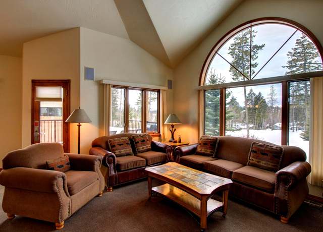 Property at 1029 Saint Andrews Dr, Columbia Falls, MT 59912, 3 beds, 2 baths