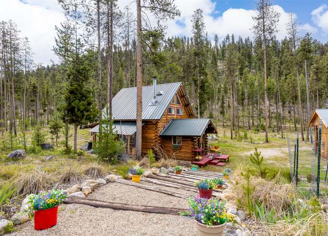 Property at 1441 Bonanza Dr, Sula, MT 59871, 1 bed, 1 bath