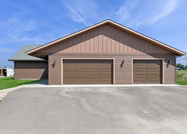 Property at 123 Shadow Mountain Trl, Kalispell, MT 59901, 4 beds, 3 baths