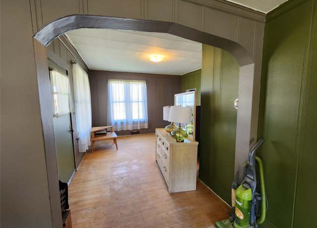 Property at 1403 Louisiana Ave, Libby, MT 59923, 3 beds, 1 bath